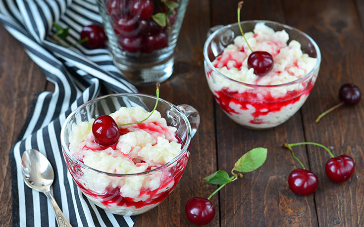 Ρυζόγαλο με κεράσια