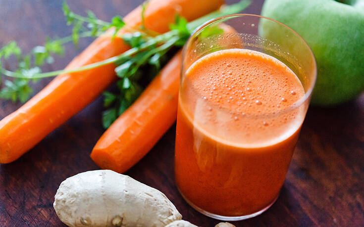 Smoothie με καρότο και τζίντζερ