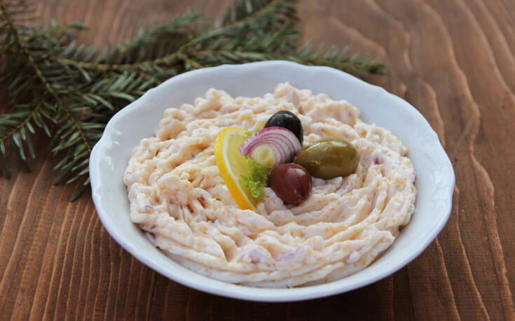 Λευκή ταραμοσαλάτα