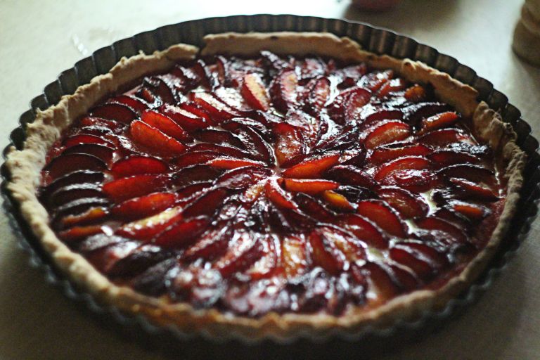 Tάρτα με δαμάσκηνα