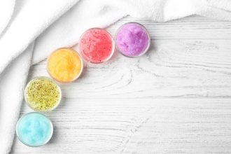 Πίλινγκ με αλάτι, αμυγδαλέλαιο & λεβάντα