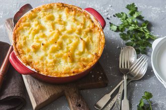 Πατατόπιτα με γραβιέρα