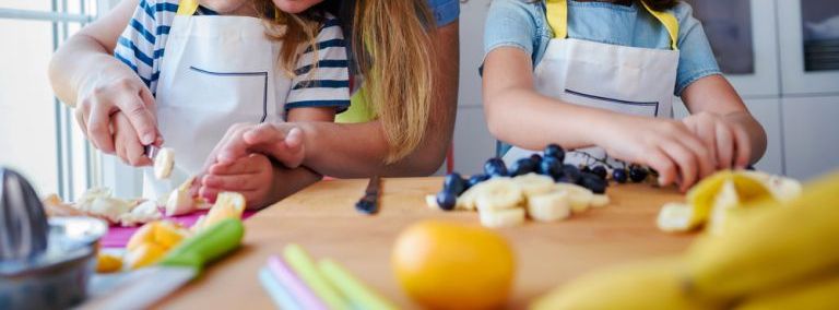 Πώς θα τρώνε τα παιδιά λιγότερη ζάχαρη στην καραντίνα