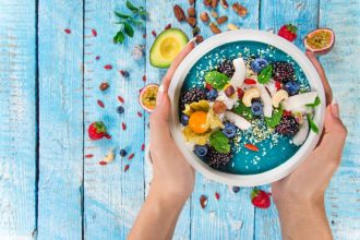 Τα 3 superfoods που χρειάζεται κάθε γυναίκα