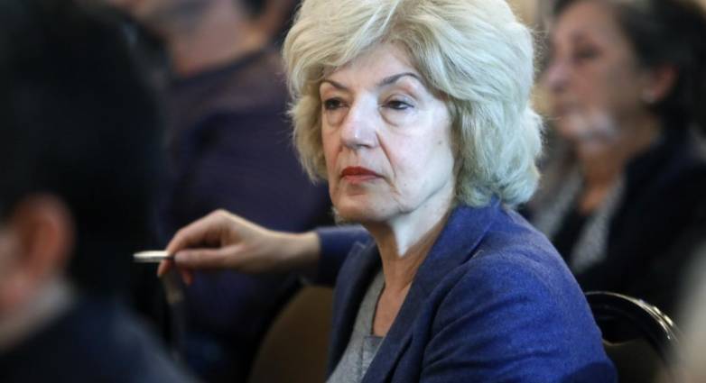 Σία Αναγνωστοπούλου: Οι γυναίκες στο έλεος της ιστορίας...