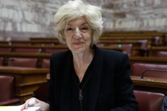 Σία Αναγνωστοπούλου: Όχι στη λαϊκή αποχαύνωση