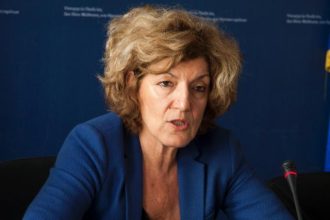 Δημοκρατία σημαίνει ίσα δικαιώματα χωρίς κανέναν αστερίσκο