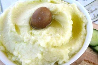 Η συνταγή της ημέρας: Μπακαλιάρος με κουρκούτι