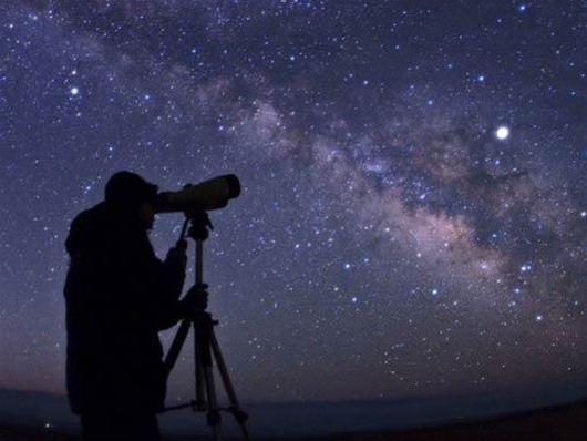 Αστροβραδιά στο Άνω Καστρίτσι!