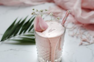 Smoothie με γιαούρτι και μαρμελάδα