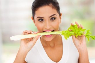 Ρολά ζαμπόν με σέλινο