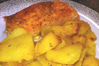 Σολομός με πατάτες στο φούρνο