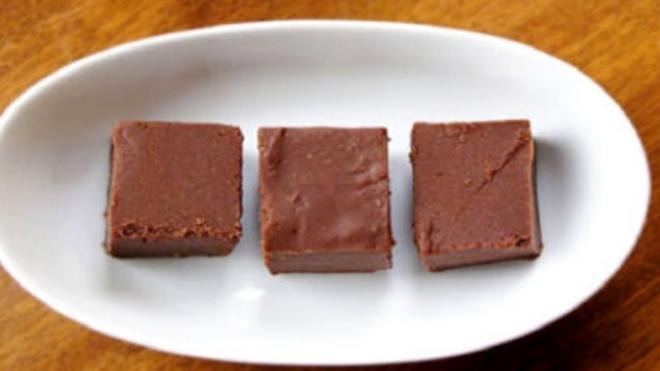 Παγωμένο σουφλέ σοκολάτας γάλακτος