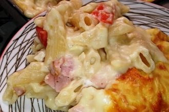 Σουφλέ με πένες και μπεσαμέλ