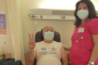 Σουγλέρης: "Υποχρέωση όλων μας, να εμβολιαστούμε"