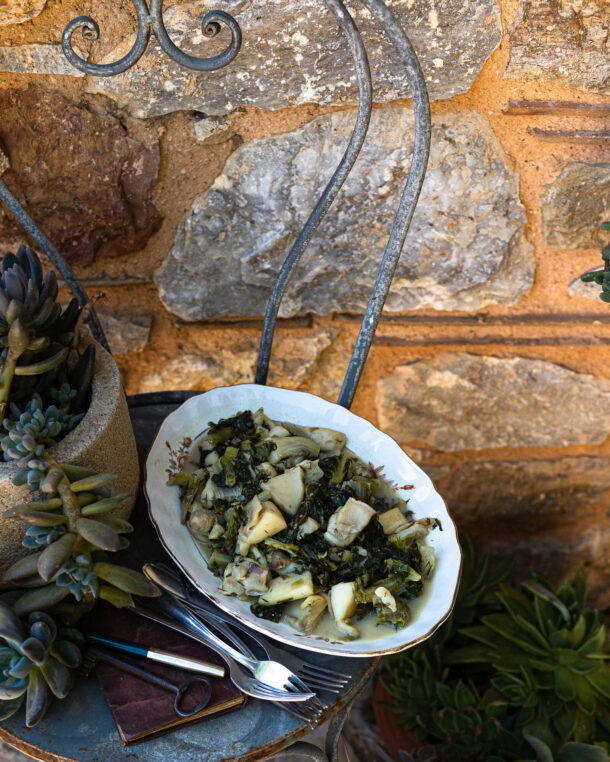 Σουπιές φρικασέ με μαρούλια