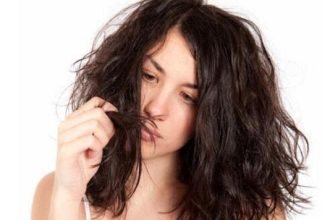 Το κοινό λάθος που κάνουμε και σπάνε οι τρίχες των μαλλιών