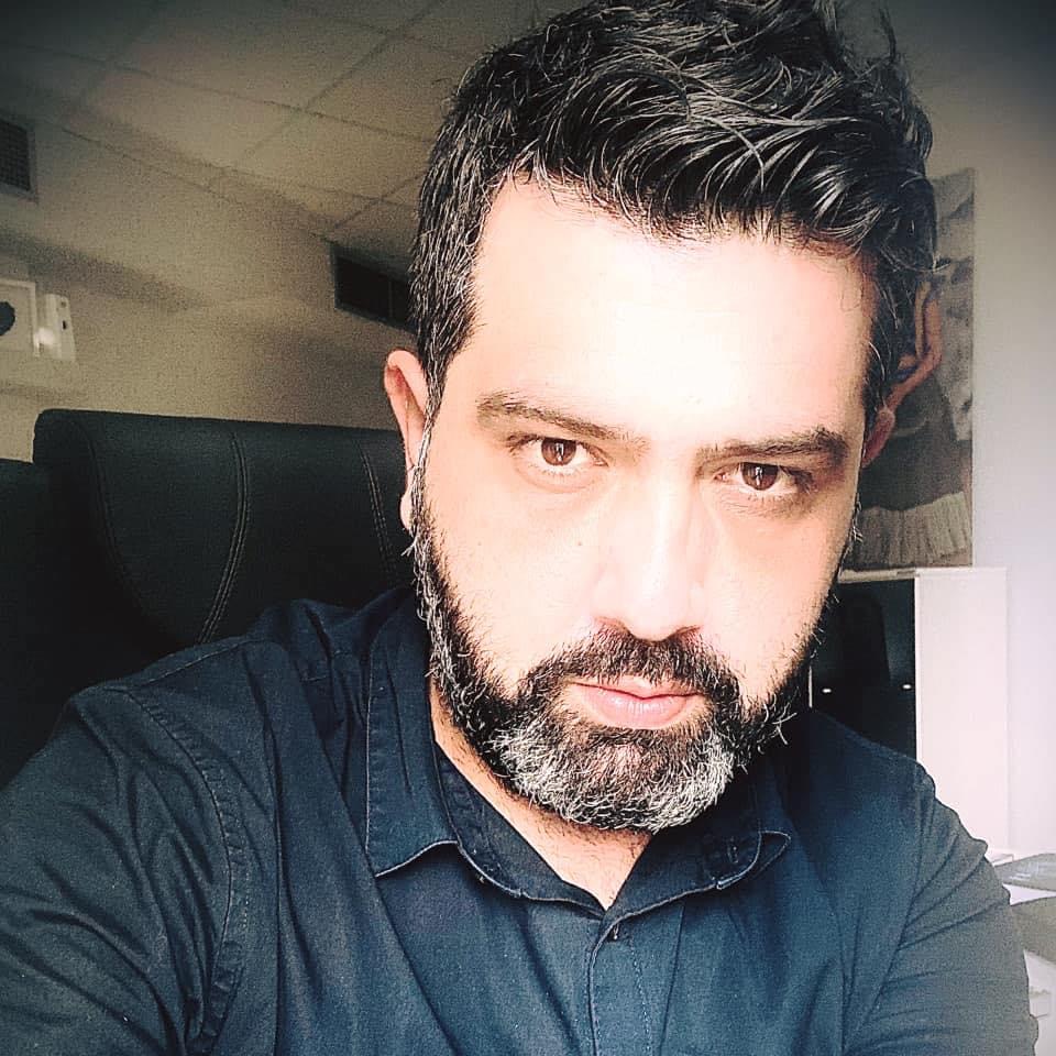 Έσωσε 62χρονο άνδρα στην παραλία της Κουρούτας, ο αιγιώτης καρδιολόγος Νίκος Σπηλιόπουλος