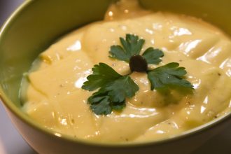 Φτιάξτε τη δική σας σπιτική και πιο υγιεινή μαγιονέζα