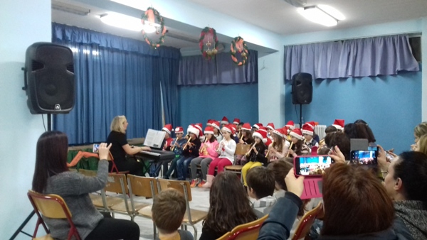 Εγλυκάδα: Βραδιά αγάπης και αλληλεγγύης