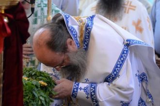 Κάτω Αχαΐα: Με λαμπρότητα ο εορτασμός της Ύψωσης του Τιμίου Σταυρού