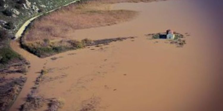 Η Στροφυλιά “πνιγμένη” στη λάσπη- Απίστευτες εικόνες!