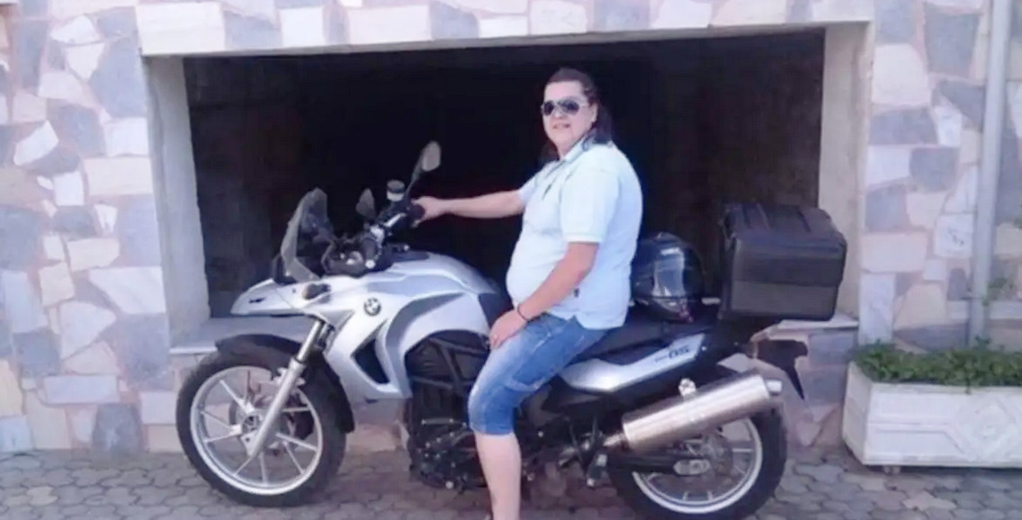 Η σύντροφός του τον κατήγγειλε ως επικίνδυνο, ο ψυχίατρος δεν το διαπίστωσε και αυτός σκότωσε μια γυναίκα που δεν είχε δει ποτέ στη ζωή του!