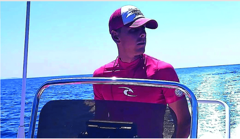 Τι λέει ο ναυαγοσώστης που έσωσε την 6χρονη από βέβαιο πνιγμό στη Ζαχάρω - Στο νοσοκομείο του Ρίου νοσηλεύεται το κοριτσάκι