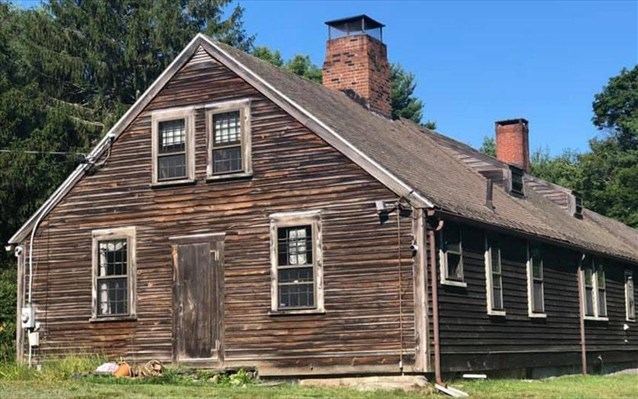 Πωλείται το πιο «στοιχειωμένο σπίτι»!