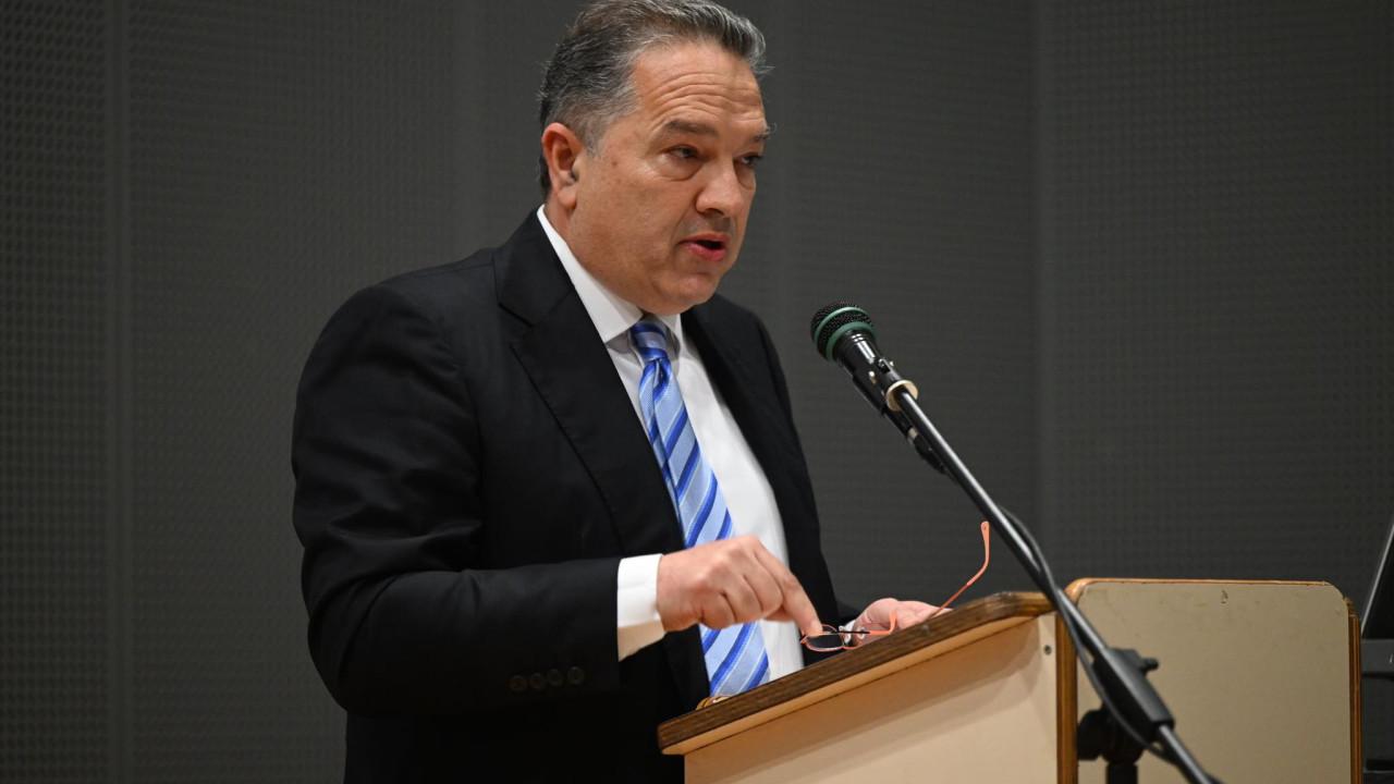 Κώστας Σβόλης: Συλλυπητήρια στην Ασημίνα Ζανιά για την απώλεια του πατέρα της