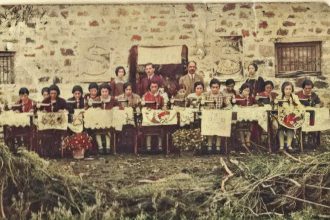 Η Σχολή της Singer στην Αχαΐα το 1896! Η φωτογραφία - ντοκουμέντο που έγινε viral