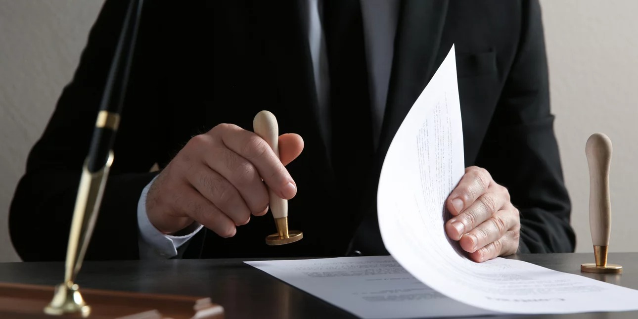 Πάτρα: Εως τις 10 Ιανουαρίου συνεχίζουν την αποχή τους οι συμβολαιογράφοι