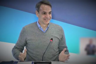 «Πόσο καψούρης είστε»: Η ερώτηση του Ράδιο Καψούρα στον Μητσοτάκη