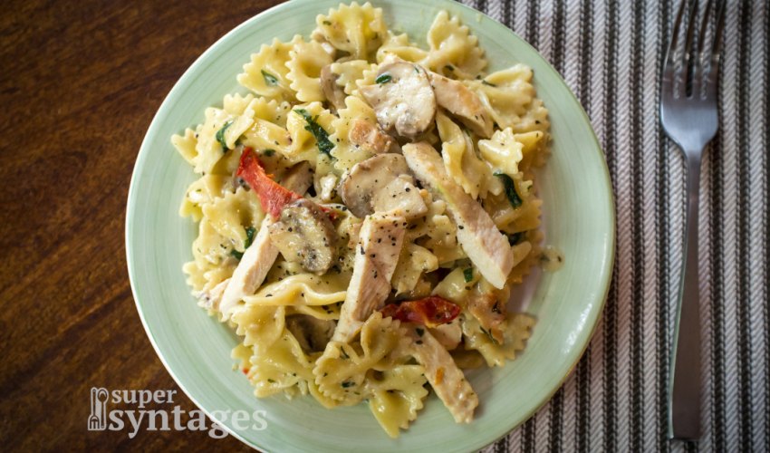 Αρωματικές φαρφάλες με κοτόπουλο και μανιτάρια