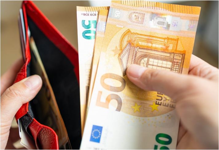 ΔΥΠΑ - e-ΕΦΚΑ: Ποιοι θα πληρωθούν αύριο Παρασκευή 3 Ιανουαρίου