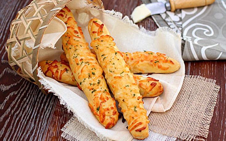 Κριτσίνια με τυρί