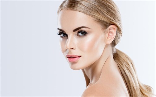 5 θεϊκά μυστικά για να μεταμορφωθείτε σε Βασίλισσα της Πρωτοχρονιάς