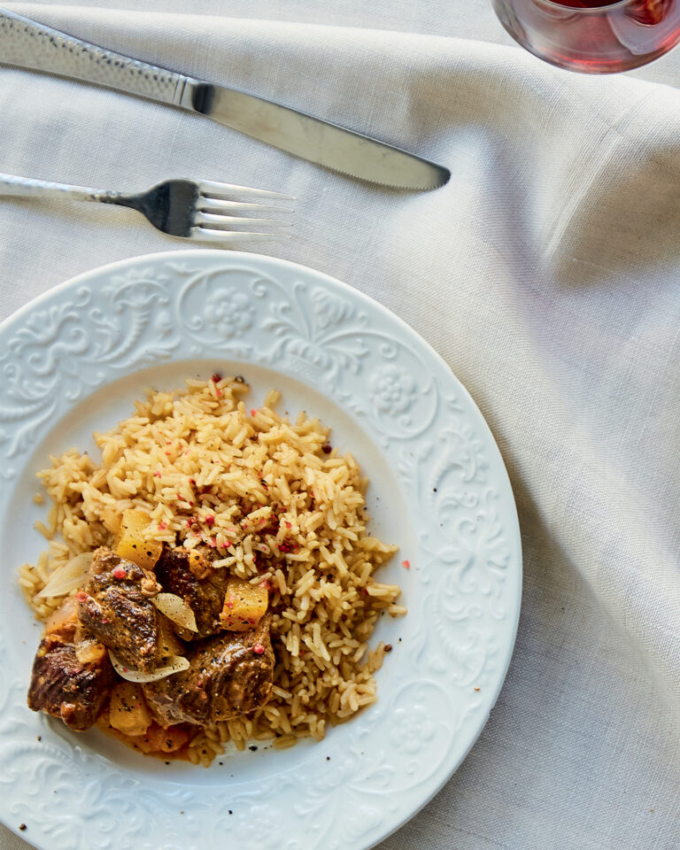 Τας κεμπάπ με σάλτσα ξινόμηλων