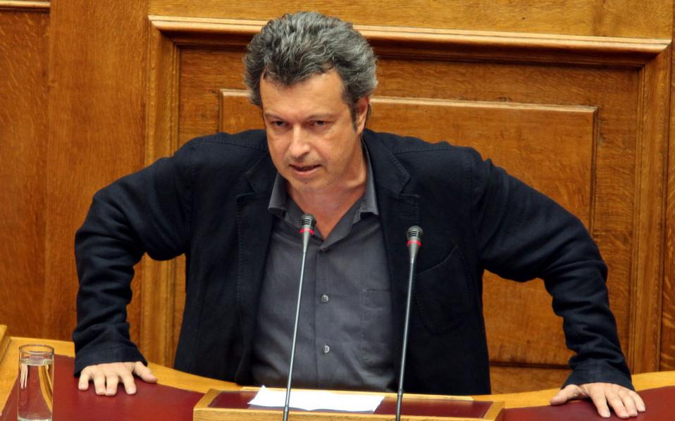 Πάτρα: Ο Πέτρος Τατσόπουλος στο θέατρο Λιθογραφείον