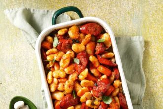 Γίγαντες Πρεσπών και λουκάνικα στον ταβά