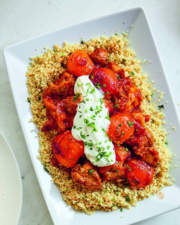 Tαζίν με αρνάκι και βερίκοκα