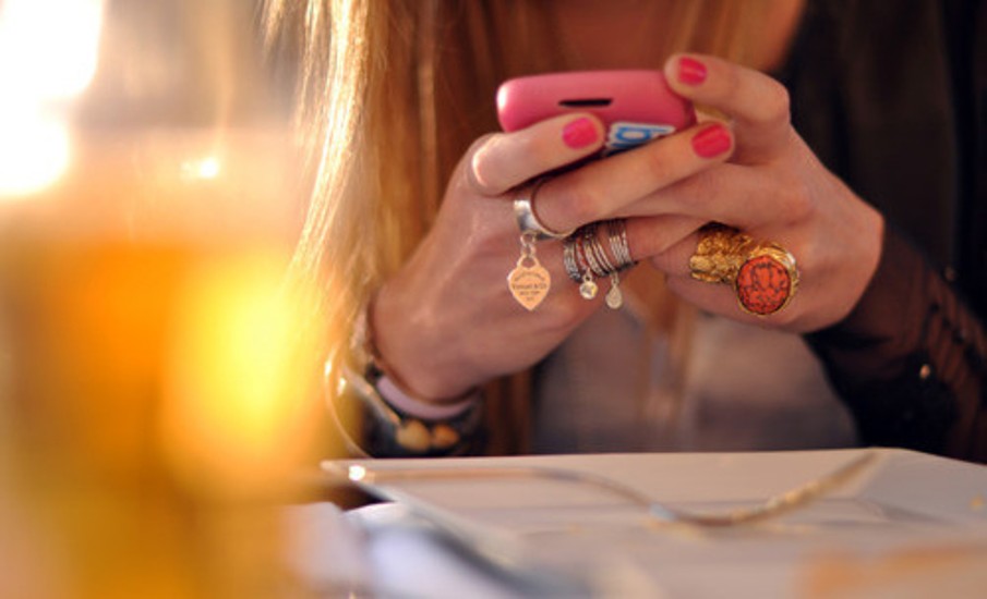 Απαντάτε καθυστερημένα στα μηνύματα; Τρεις φορές που είναι εντάξει