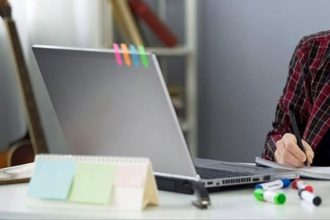 Πάτρα: Σοκ για μαθητές που έκαναν τηλεκπαίδευση! Τί εμφανίστηκε στην οθόνη τους; ΦΩΤΟ