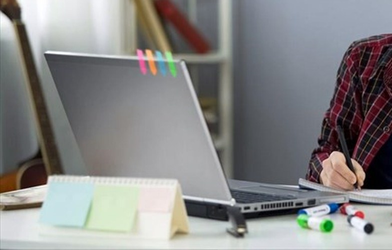 Πάτρα: Σοκ για μαθητές που έκαναν τηλεκπαίδευση! Τί εμφανίστηκε στην οθόνη τους; ΦΩΤΟ