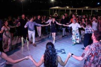 Καλοκαιρινό, παραδοσιακό γλέντι από το Λύκειο των Ελληνίδων Πατρών (ΦΩΤΟ)