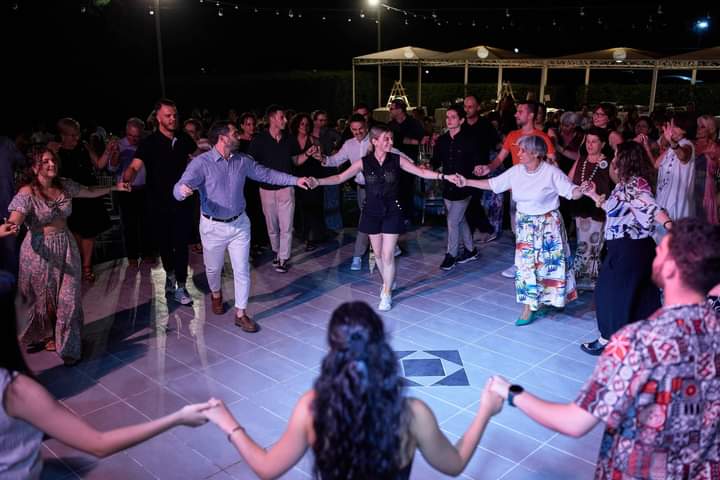 Καλοκαιρινό, παραδοσιακό γλέντι από το Λύκειο των Ελληνίδων Πατρών (ΦΩΤΟ)