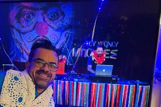 "Του χρόνου μπούλες": Το διαδικτυακό πάρτι έναρξης Καρναβαλιού, που "έσπασε" ρεκόρ και σύνορα! Οι Πατρινοί έστησαν... γλέντι στα σπίτια τους! ΦΩΤΟ - ΒΙΝΤΕΟ