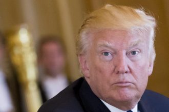 Ο καυτός Μάϊος του κυρίου Τραμπ