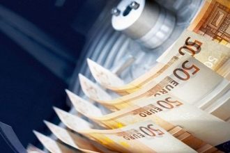 Ωρα να κοιταχτούμε στον καθρέπτη