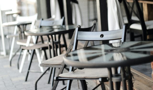 Δήμος Πατρέων-Τραπεζοκαθίσματα: Η διαδικασία έκδοσης άδειας έτους 2022